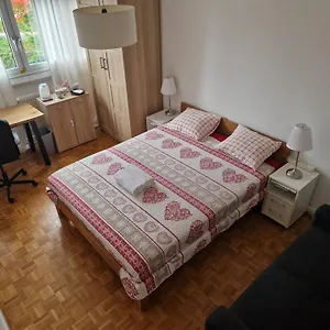  Homestay In Shared