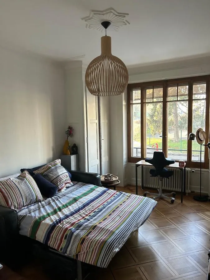 Double Bedroom & Kitchen - Perle Du Lac, Geneva 0*,  Switzerland